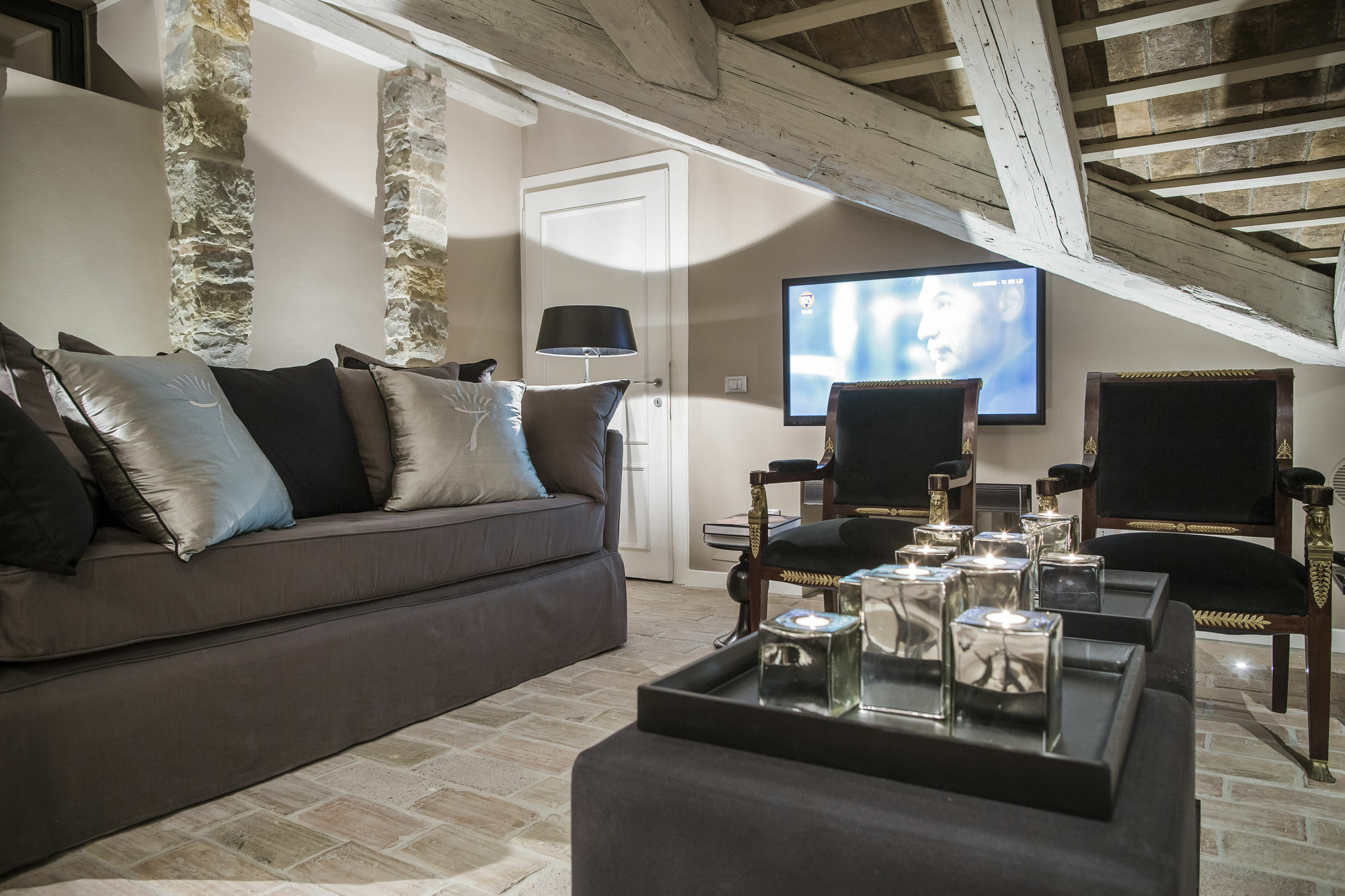 Aparthotel Seven Historical 3*